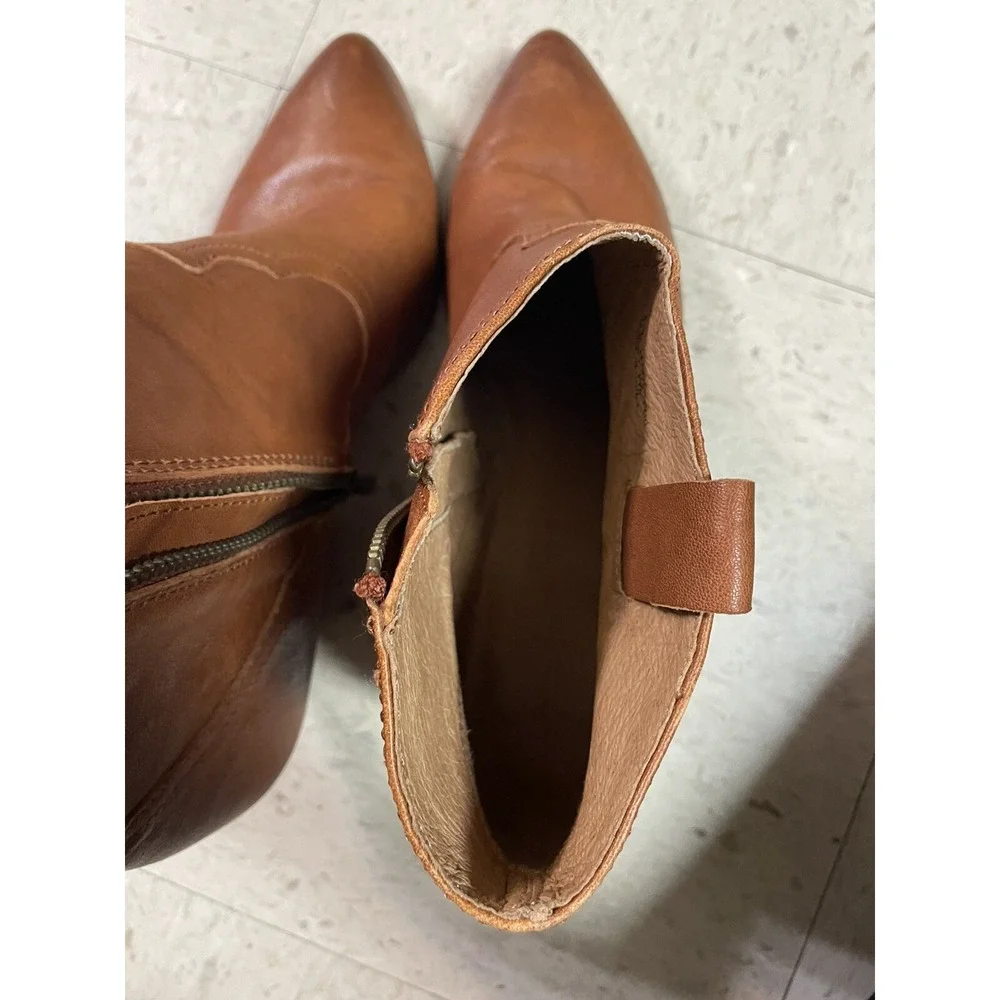 FRYE‎ Women's Sz 9.5M Reina Cognac Leather Western Ankle Bootie Festival Concert